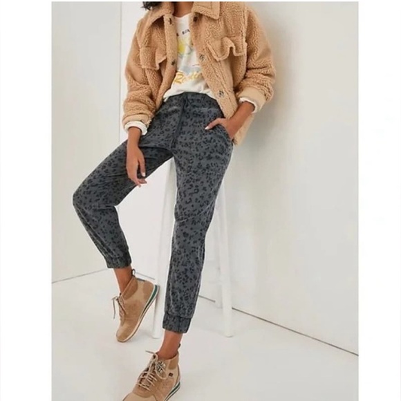 Anthropologie x Cloth & Stone Leopard Chambray Joggers Gray Black Size small 2 - Picture 1 of 7